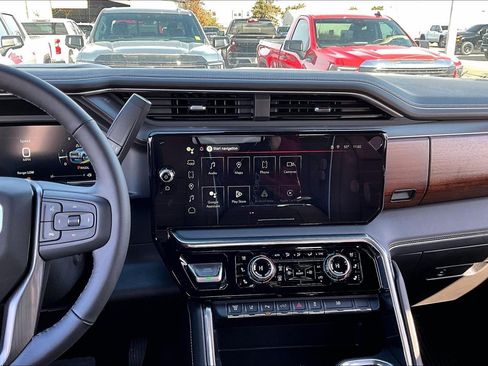 New 2026 GMC Sierra 3500 Denali Ultimate w/ LPO, Black Badging Package image 7