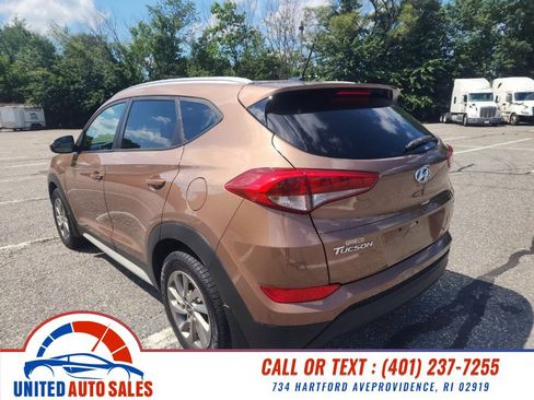 Used 2017 Hyundai Tucson SE w/ SE Popular Package 02 AWD/4WD image 2