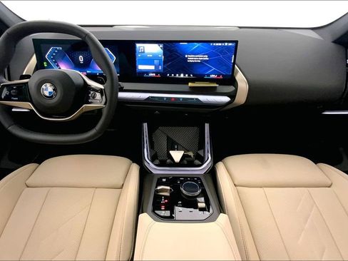 Certified 2025 BMW X3 xDrive30i w/ Convenience Package image 16