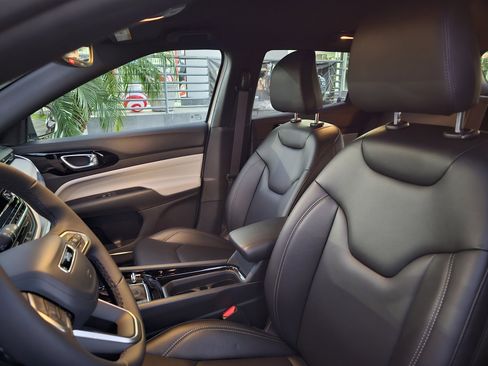 New 2026 Jeep Compass Limited image 22