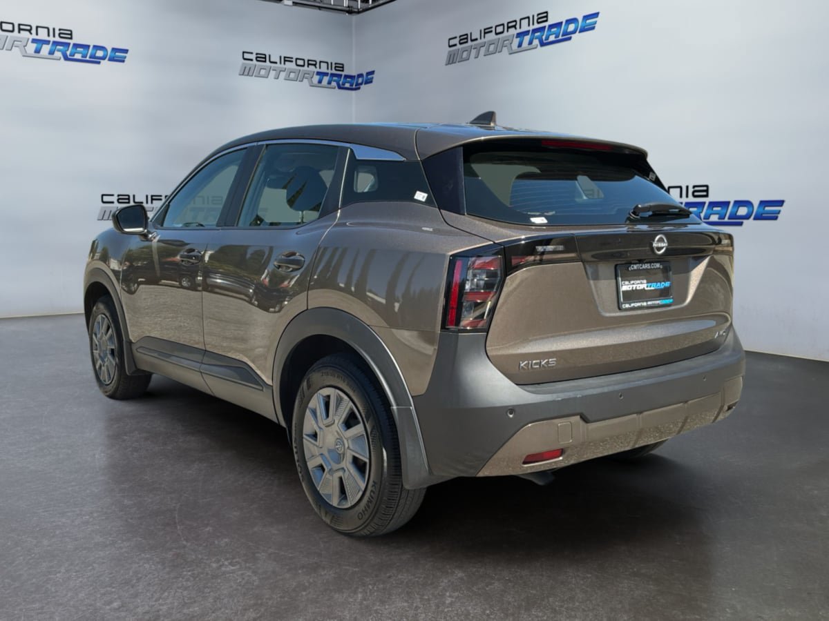 Used 2025 Nissan Kicks S AWD/4WD image 7