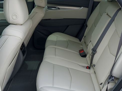 New 2026 Cadillac XT5 Premium Luxury w/ Driver Assist Package FWD image 21
