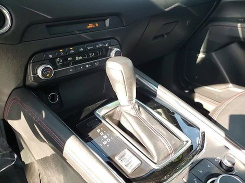 Used 2024 MAZDA CX-5 Carbon Edition image 21