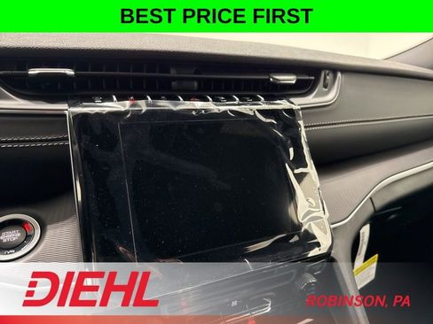 New 2026 Jeep Grand Cherokee Laredo image 28