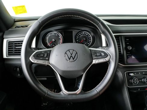 Used 2021 Volkswagen Atlas Cross Sport SE FWD image 9