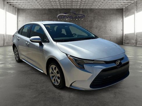 Used 2023 Toyota Corolla LE FWD image 1