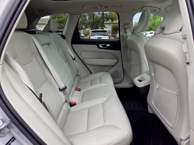 Certified 2024 Volvo XC60 B5 Core w/ Protection Package Premier AWD/4WD image 22