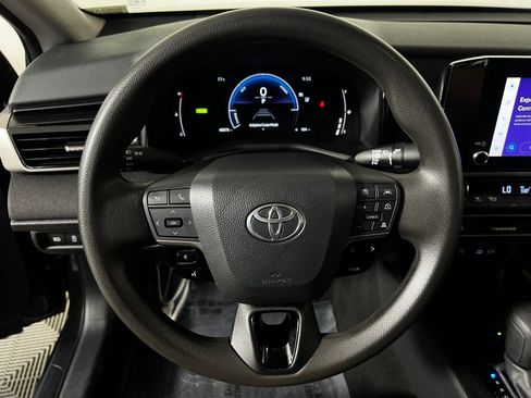 Certified 2025 Toyota Camry LE FWD image 14