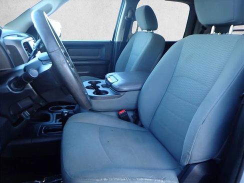 Used 2016 RAM 2500 Tradesman w/ Chrome Appearance Group image 9