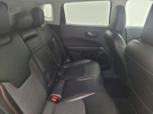 Used 2019 Jeep Compass Trailhawk AWD/4WD image 19