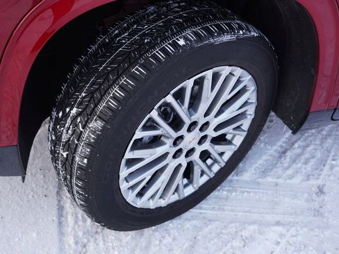 Certified 2025 GMC Acadia Denali image 13