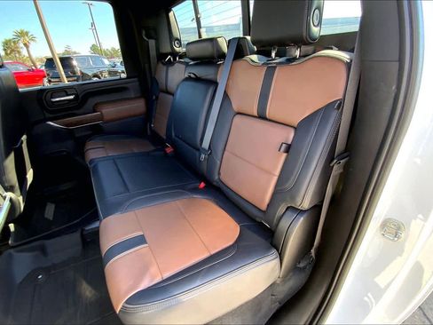 Used 2021 Chevrolet Silverado 3500 High Country w/ Technology Package image 21