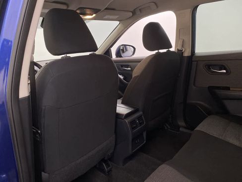 Used 2023 Nissan Rogue SV image 15