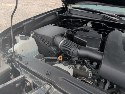 Used 2019 Toyota Tacoma TRD Off-Road AWD/4WD image 24