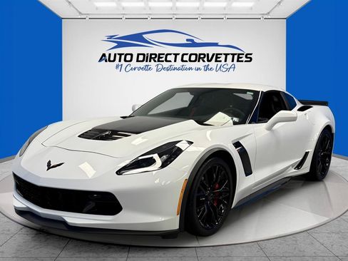 Used 2019 Chevrolet Corvette Z06 RWD image 11