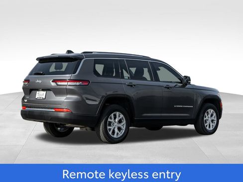 Used 2023 Jeep Grand Cherokee L Limited AWD/4WD image 7