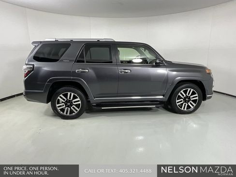 Used 2015 Toyota 4Runner Limited image 8