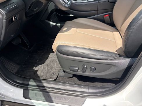 Used 2023 Hyundai Santa Fe SEL w/ Premium Package image 26