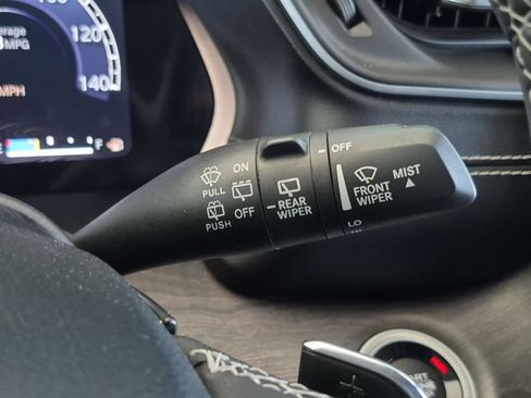 Used 2023 Jeep Grand Cherokee L Limited RWD image 16