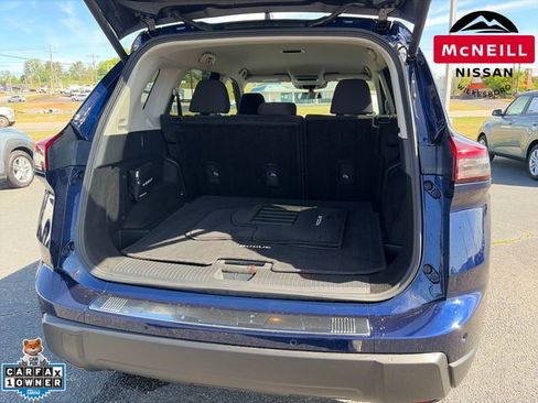 Used 2025 Nissan Rogue SV image 31