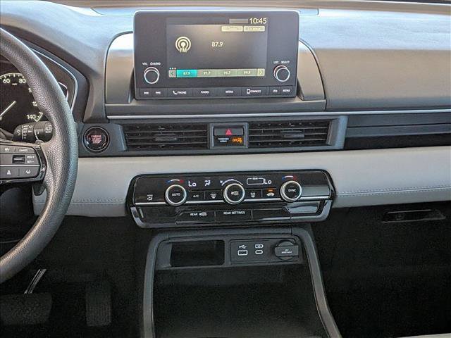 Used 2023 Honda Pilot LX image 13