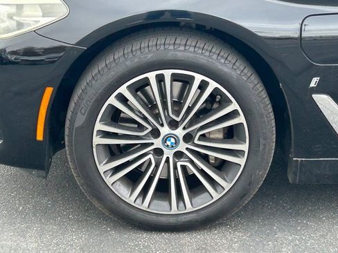 Used 2019 BMW 530e image 12