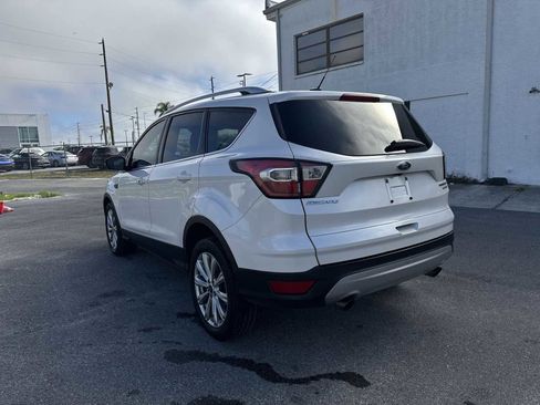 Used 2017 Ford Escape Titanium image 12