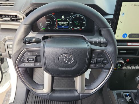 New 2025 Toyota 4Runner Limited image 16