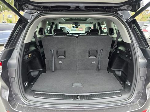 Used 2022 Jeep Grand Cherokee L Limited AWD/4WD image 7