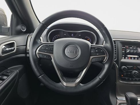 Used 2021 Jeep Grand Cherokee Laredo image 11