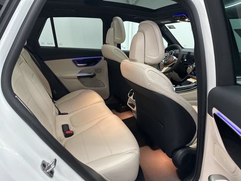 Certified 2026 Mercedes-Benz GLC 300 image 23