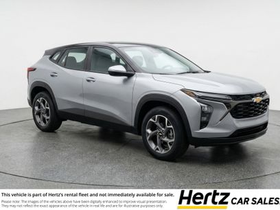 Used 2025 Chevrolet Trax LT