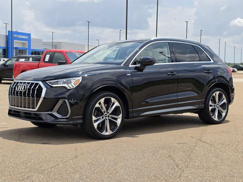 Used 2020 Audi Q3 2.0T Premium Plus AWD/4WD image 1