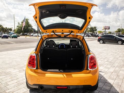 Used 2014 MINI Cooper 2-Door Hardtop FWD image 7