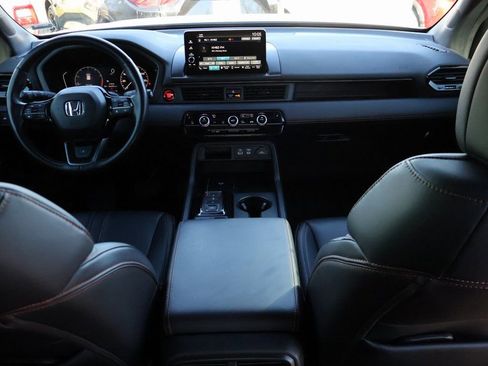 Certified 2024 Honda Pilot TrailSport image 14