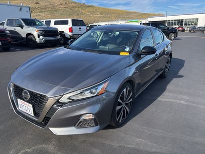 Used 2022 Nissan Altima 2.5 SR