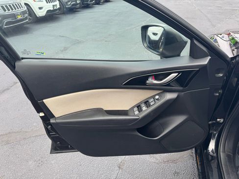 Used 2014 MAZDA MAZDA3 i Touring image 11