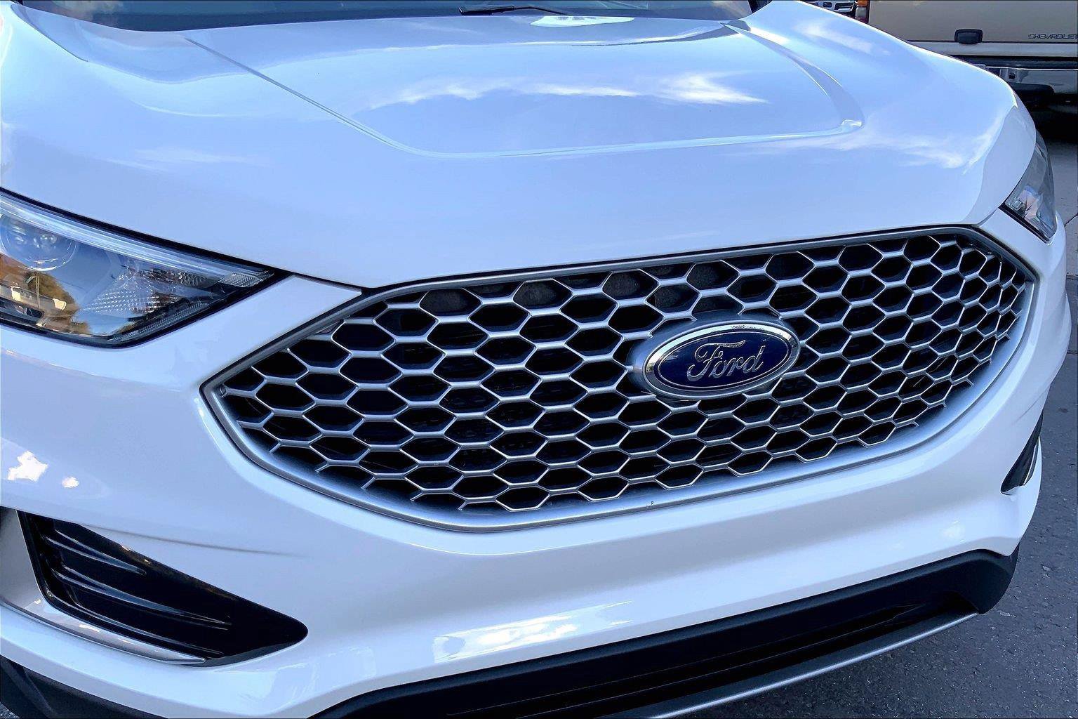 Used 2024 Ford Edge SEL AWD/4WD image 30