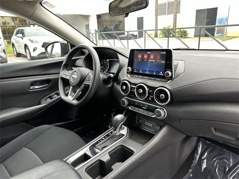 Used 2024 Nissan Sentra SV image 32