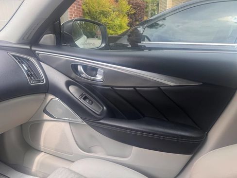 Used 2017 INFINITI Q50 Sport image 19