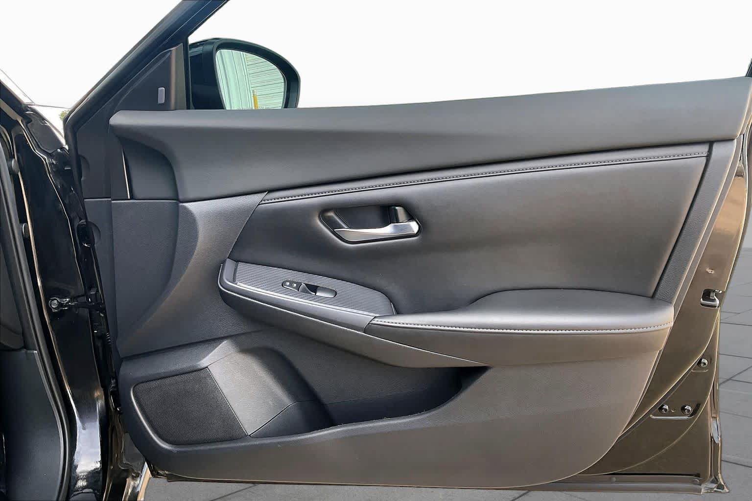Used 2022 Nissan Sentra SV w/ All-Weather Package FWD image 23