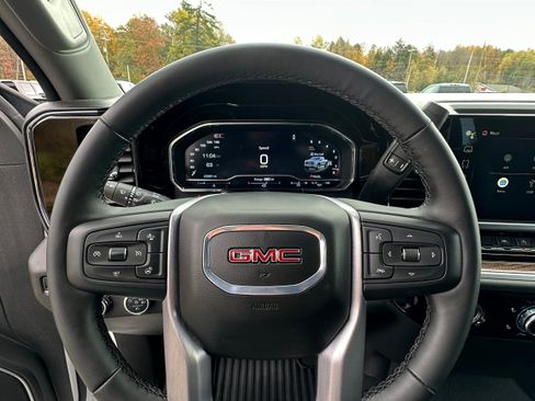 Used 2024 GMC Sierra 1500 Elevation AWD/4WD image 12