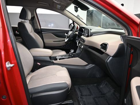 Used 2019 Hyundai Santa Fe SE image 40