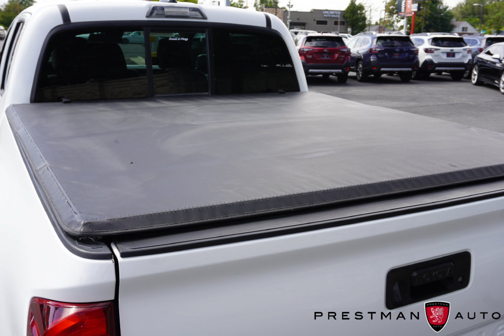 Used 2020 Toyota Tacoma SR AWD/4WD image 5