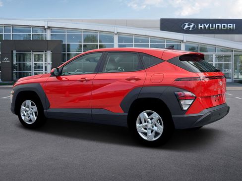 New 2026 Hyundai Kona SE image 4