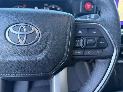 Used 2026 Toyota 4Runner TRD Off-Road Premium AWD/4WD image 16