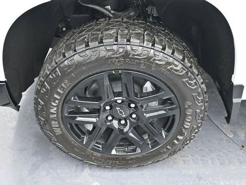 New 2026 Chevrolet Silverado 1500 Custom Trail Boss AWD/4WD image 23