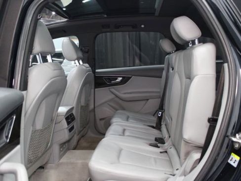 Used 2018 Audi Q7 3.0T Premium Plus w/ Premium Plus Package image 24