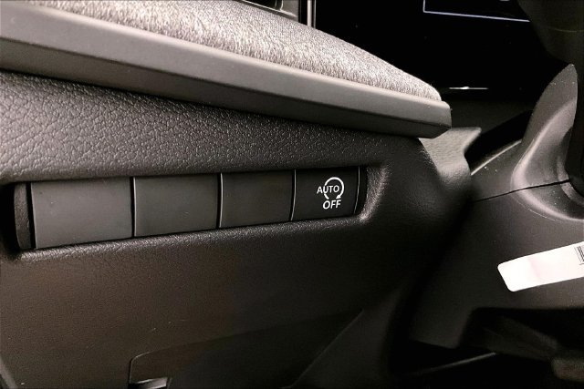New 2027 Nissan Kicks S FWD image 30