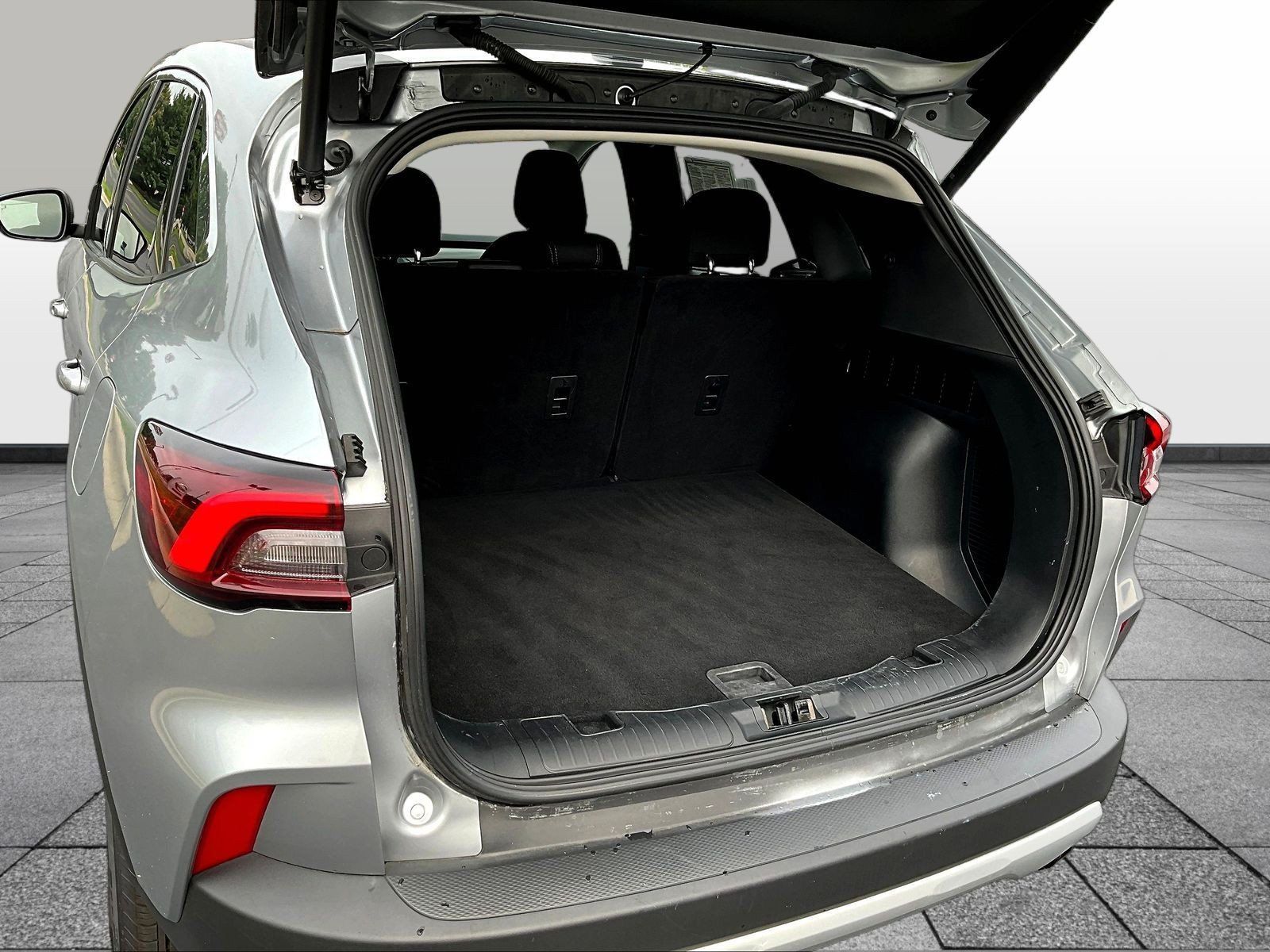 Used 2024 Ford Escape Active AWD/4WD image 9